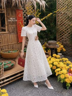 Váy Dài Lỗ Chéo Cổ Tròn — Kem Trắng Thanh Lịch, Tay Ngắn Xinh Xắn NN0021