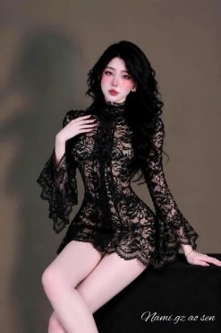 Váy Ren Đen Cổ Điển — Nét Quyến Rũ Ngất Ngây NGZ014