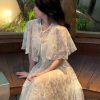 Váy Ren Dài Kèm Áo Choàng — Thanh Lịch Từ Đầu Đến Chân TDG0025