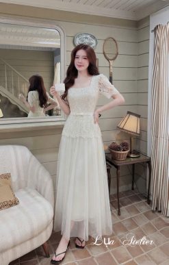 Váy Ren Kem Dài — Định Lướt Cho Vui Mà Lạc Luôn Vào Ánh Mắt Này  AL010