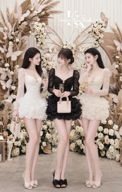 Váy Tiệc Ren Trẻ Vai Bèo Đá Quấn Kèm Tag Cài Đống KUX0017