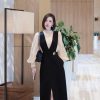 Đầm Liền Áo Be Phối Đen Sang Trọng — Nét Độc Đáo Quyến Rũ LK004
