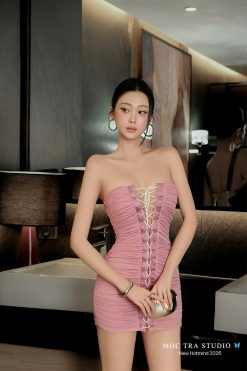 Váy Ren Ngắn Cổ Tim Ôm Dáng — Quyến Rũ Hoàn Hảo MTNH0013