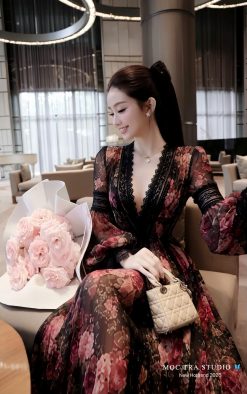 Váy Dài Hoa Hồng Cổ V Tay Bồng — Nét Đẹp Sang Trọng Hoài Cổ MTNH0010