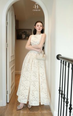 Đầm Lace Peony V1996 — Ren Cổ Sen Dài  Sang Trọng Nữ Tính CH008