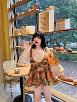 Set Áo Ren Trong Phối Váy Hoa Nhẹ Nhàng Nữ Tính — 2 Màu, Size S/M  TMTK0019
